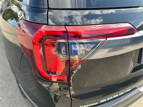 Used 2023 GMC Acadia AT4 w/ Technology Package image 28