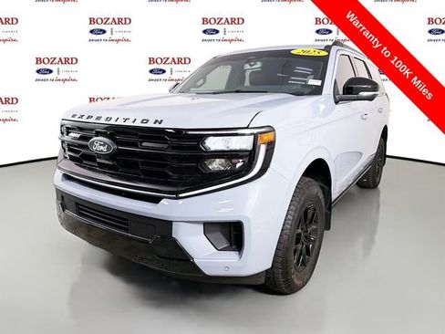 Certified 2025 Ford Expedition Platinum w/ Stealth Appearance Package AWD/4WD image 3