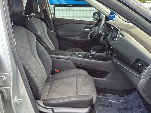 Used 2021 Nissan Rogue SV FWD image 22