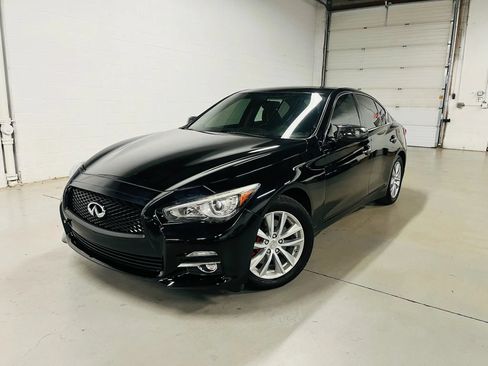 Used 2015 INFINITI Q50 Premium w/ Navigation Package AWD/4WD image 1