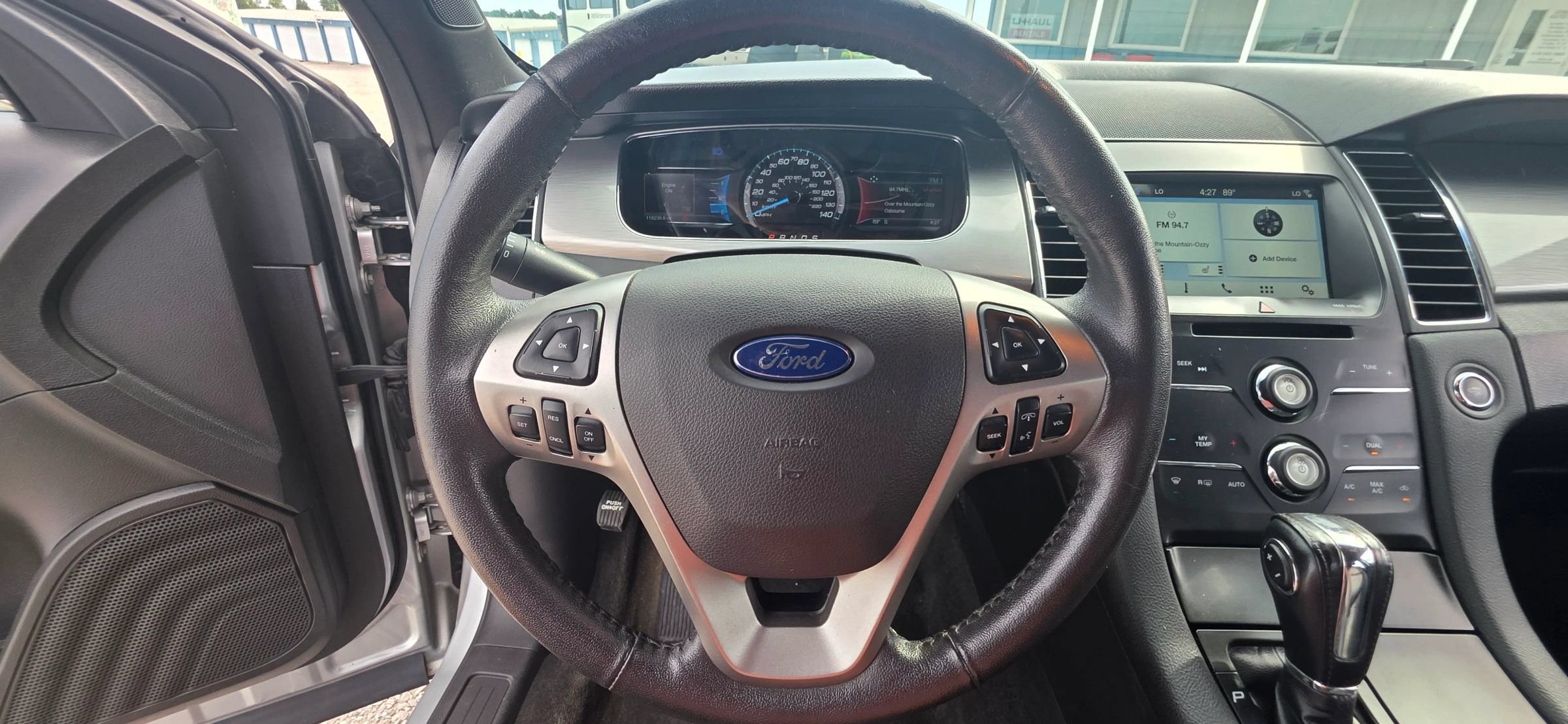 Used 2017 Ford Taurus SEL w/ Equipment Group 201A AWD/4WD image 15