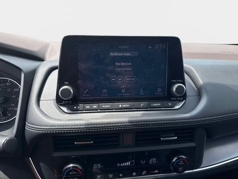 Certified 2023 Nissan Rogue SV FWD image 15
