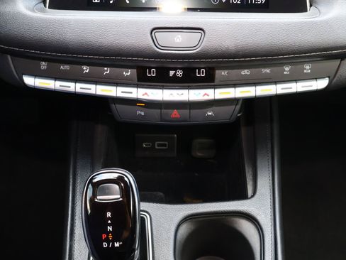 Certified 2023 Cadillac XT4 Premium Luxury FWD image 29