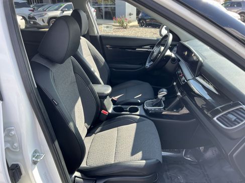 Used 2024 Kia Seltos S AWD/4WD image 25
