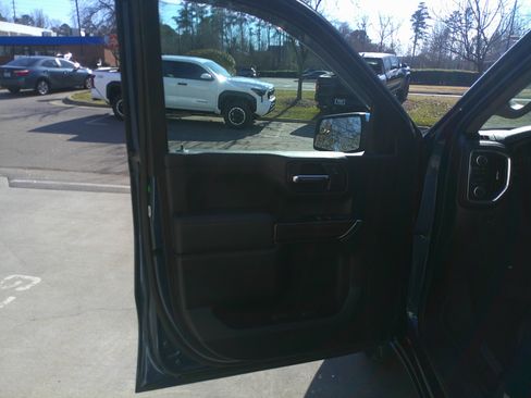 Used 2019 Chevrolet Silverado 1500 LT w/ All-Star Edition image 17