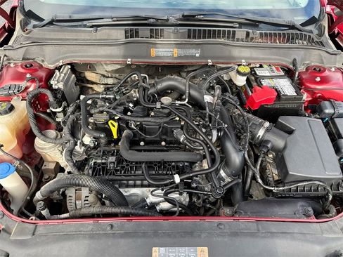 Used 2019 Ford Fusion SE w/ Equipment Group 151A image 24