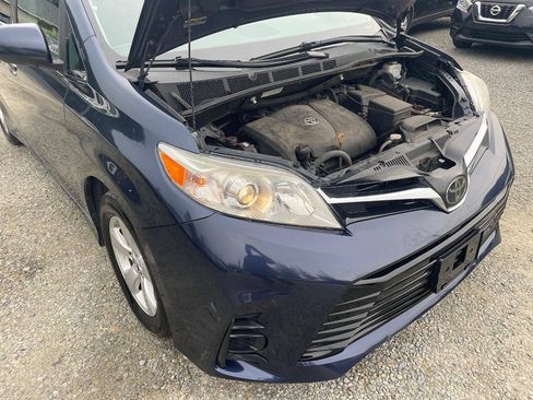 Used 2020 Toyota Sienna LE FWD image 26