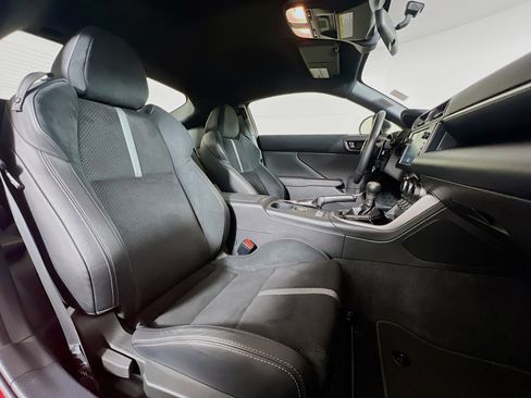 New 2025 Toyota GR86 Premium image 21