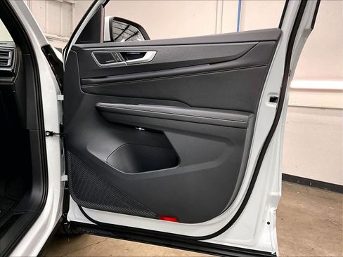 New 2026 Volkswagen Atlas Cross Sport SEL Premium R-Line image 30