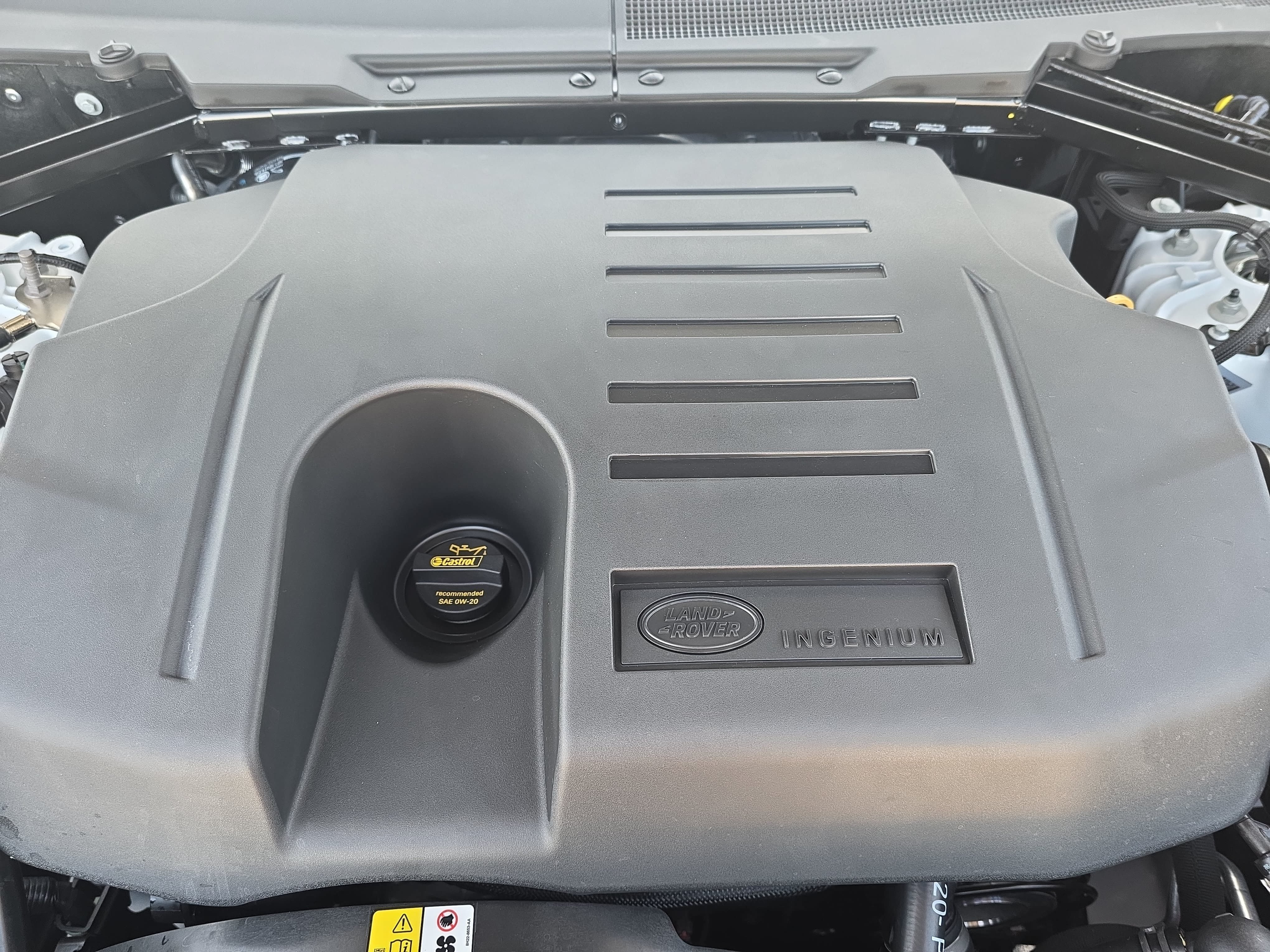 New 2026 Land Rover Defender 110 X-Dynamic SE AWD/4WD image 30