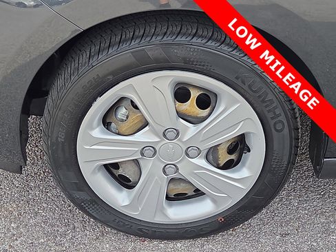 Used 2022 Chevrolet Spark LS image 7