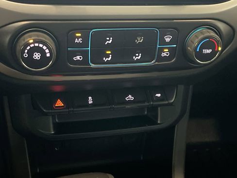 Used 2020 Chevrolet Colorado LT image 19