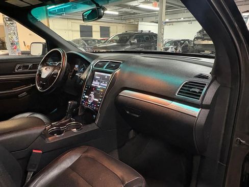 Used 2016 Ford Explorer Sport w/ Equipment Group 401A AWD/4WD image 22