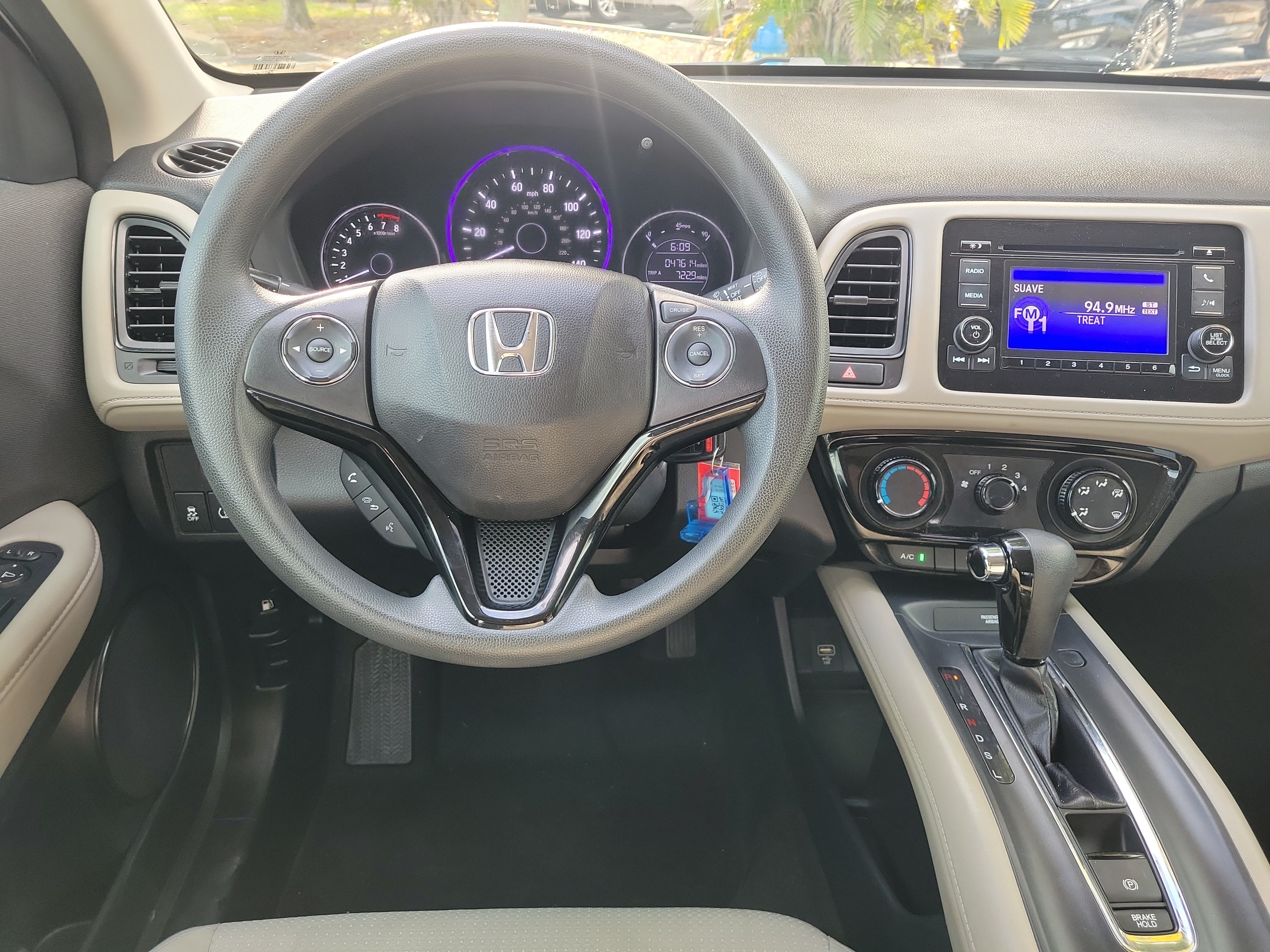 Used 2022 Honda HR-V LX image 15