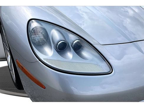 Used 2007 Chevrolet Corvette Coupe RWD image 45