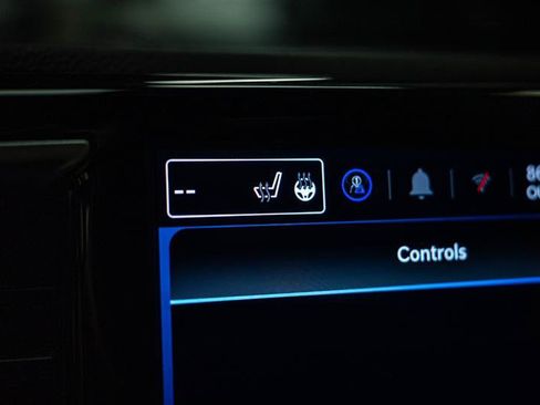 Used 2025 Chrysler Pacifica Select FWD image 21