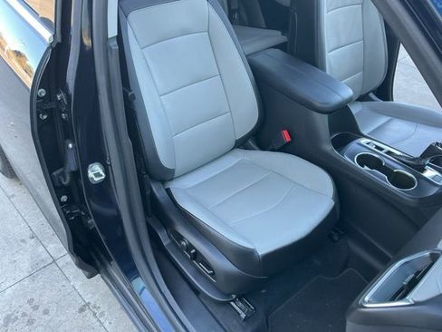 Used 2021 Chevrolet Equinox Premier image 29