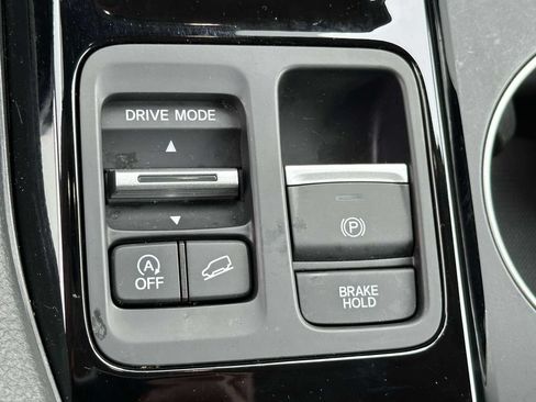 Used 2025 Honda Pilot Elite image 27