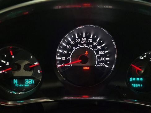 Used 2014 Chrysler 200 Limited image 23