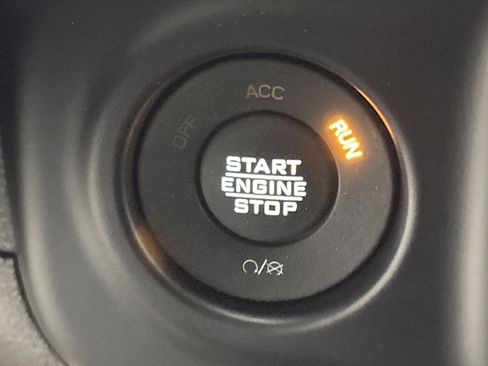 Used 2022 Jeep Wrangler Unlimited Sport image 27