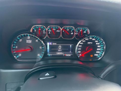 Used 2016 Chevrolet Suburban LT image 29