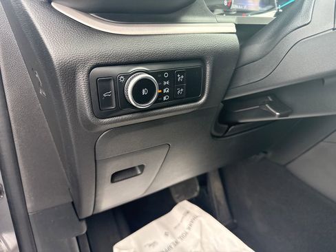 Used 2023 Ford Explorer XLT w/ Equipment Group 202A image 31