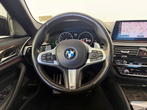 Used 2019 BMW 540i w/ M Sport Package image 15