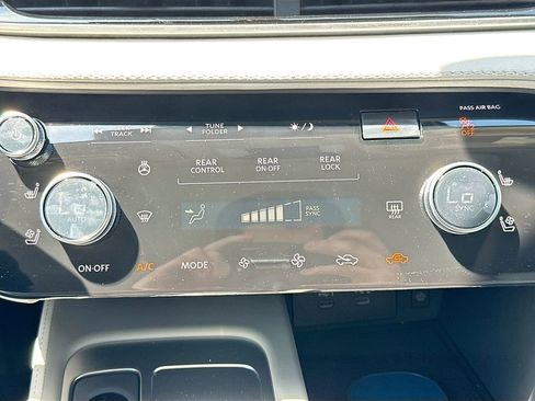 New 2027 INFINITI QX60 Luxe w/ Cargo Package FWD image 16