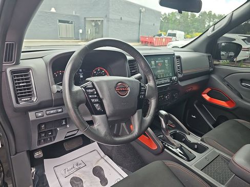 Used 2023 Nissan Frontier PRO-4X w/ Pro Convenience Package AWD/4WD image 21
