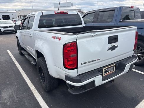 Used 2018 Chevrolet Colorado W/T w/ WT Convenience Package AWD/4WD image 4