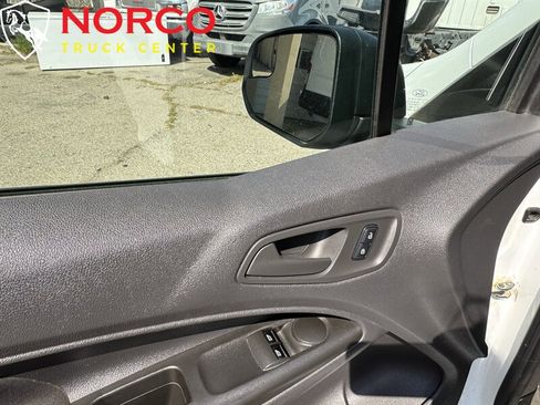Used 2015 Ford Transit Connect XL FWD image 17