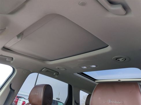 Certified 2018 Buick Enclave Avenir image 19