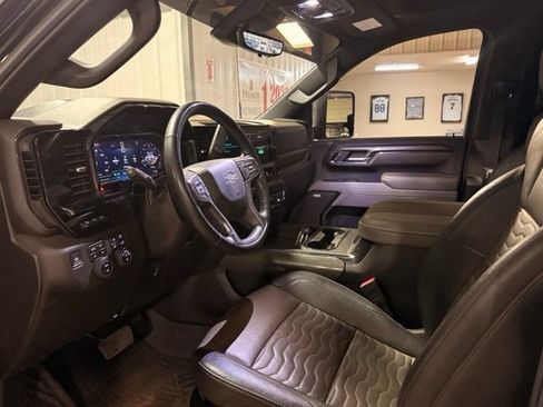 Used 2024 Chevrolet Silverado 2500 ZR2 w/ ZR2 Bison Edition AWD/4WD image 13