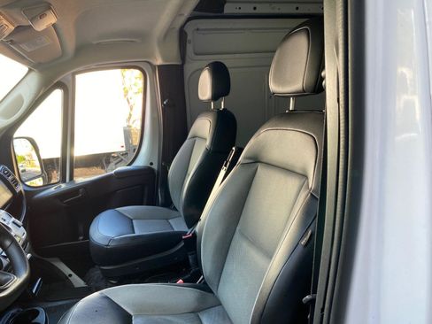 Used 2022 RAM ProMaster 2500 w/ Convenience Group FWD image 26