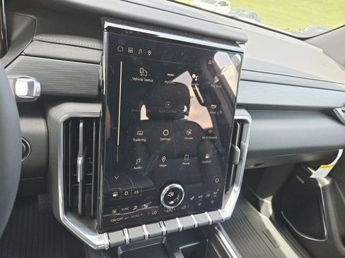 New 2025 GMC Acadia Elevation w/ Elevation Premium Package image 22