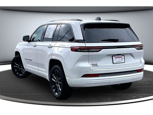 Certified 2026 Jeep Grand Cherokee Limited AWD/4WD image 2