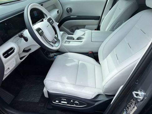 New 2026 Hyundai Palisade Calligraphy FWD image 10
