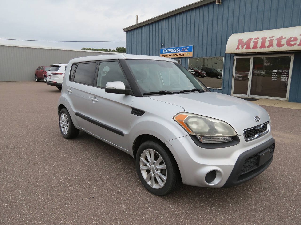 Used 2012 Kia Soul + FWD image 2