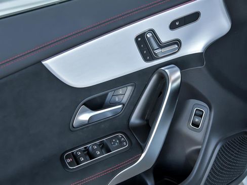 Certified 2025 Mercedes-Benz CLA 250 4MATIC image 10