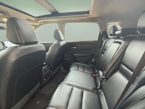 Used 2023 Nissan Rogue SL w/ SL Premium Package AWD/4WD image 10