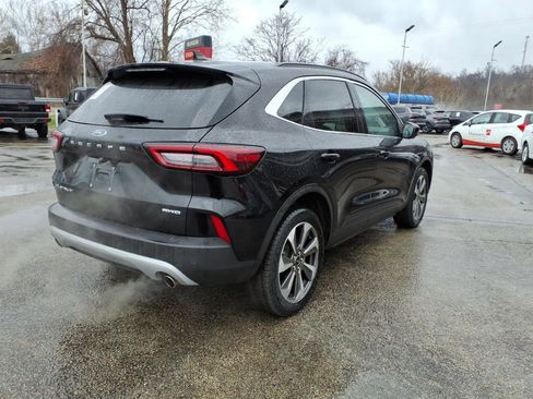 Used 2024 Ford Escape Platinum image 3