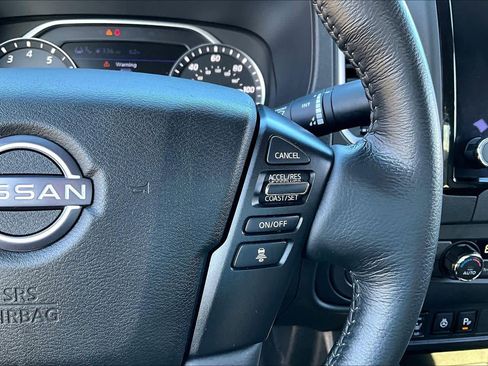 Used 2024 Nissan Frontier SV w/ SV Convenience Package image 24