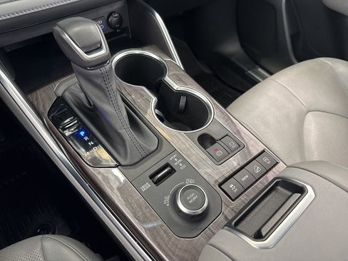 Used 2022 Toyota Highlander Platinum image 31