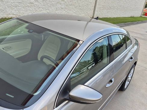 Used 2010 Volkswagen CC Sport FWD image 8