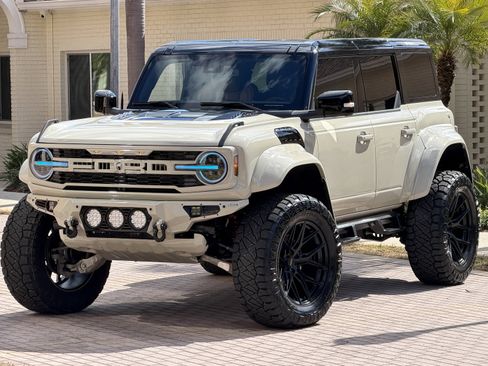 Used 2025 Ford Bronco Raptor image 5