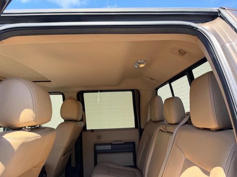 Used 2016 Ford F250 Lariat w/ Lariat Ultimate Package AWD/4WD image 42