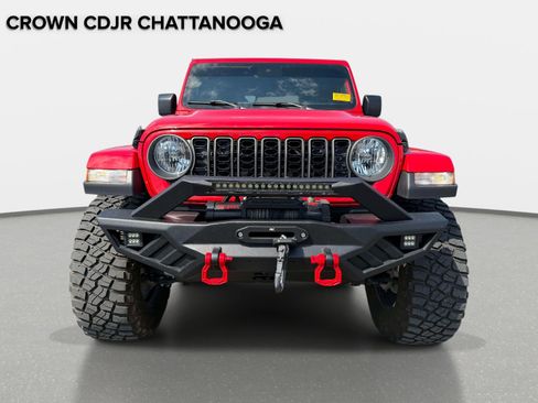 Used 2024 Jeep Gladiator Sport AWD/4WD image 9