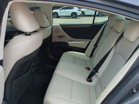 Certified 2024 Lexus ES 350 w/ Premium Package FWD image 13