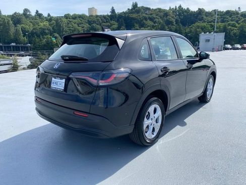 Certified 2023 Honda HR-V LX image 12