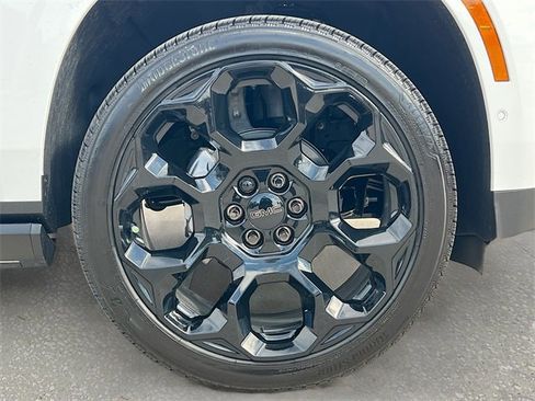 New 2026 GMC Yukon XL Denali w/ Denali Reserve Package image 19